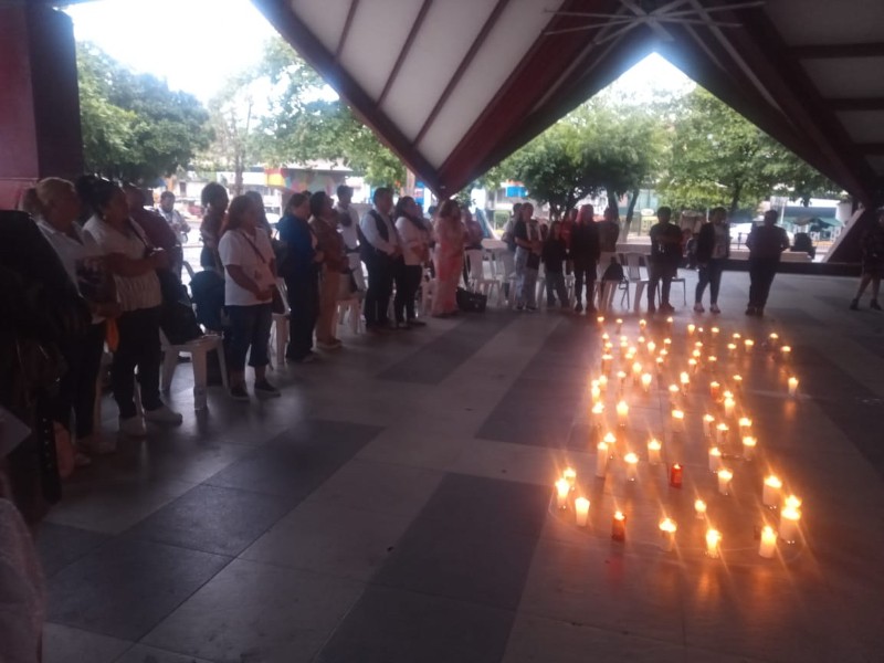 Velada por la Memoria reúne a familias buscadoras en Poza Rica
