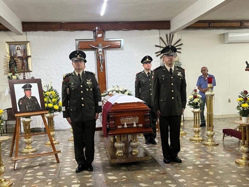 Velan en Minatitlán a Coronel asesinado en emboscada en Michoacán