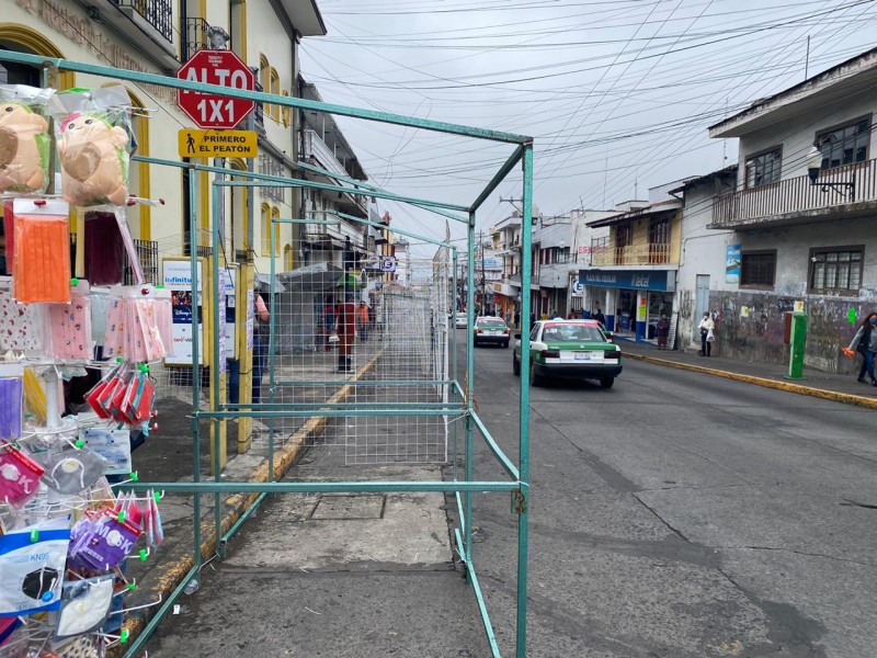 Vendedores ambulantes de clavijero se instalarán sin permiso del ayuntamiento