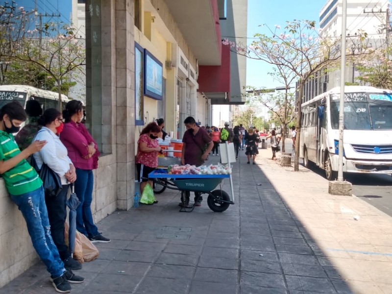 Vendedores ambulantes podrán trabajar, pero con orden: Alcalde