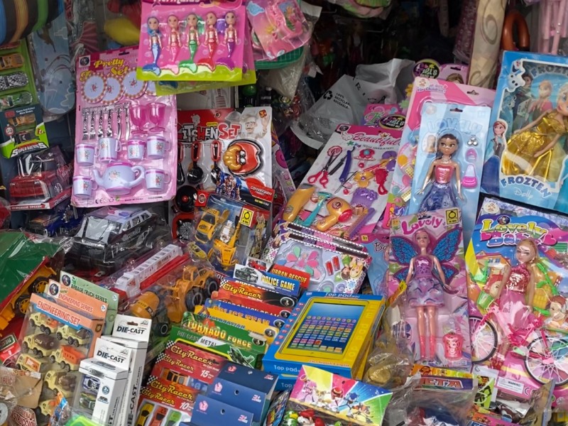 Ventas regulares en juguetes por navidad reportan comerciantes