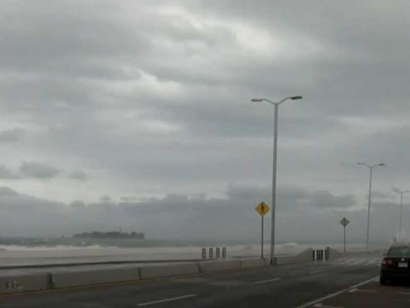 Veracruz amanece con lluvias y vientos por sistemas tropicales