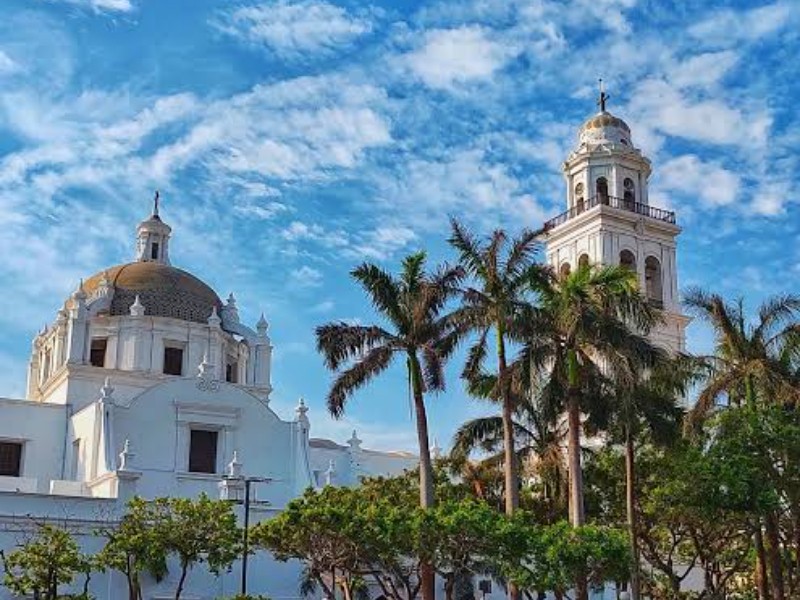 Veracruz amanece despejado; se esperan lluvias ligeras