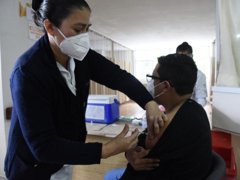 Veracruz aplicará más de 5 mil vacunas a personal