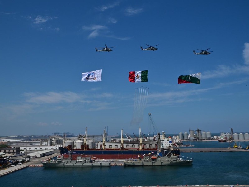 Veracruz celebra el 204 aniversario de la Armada de México