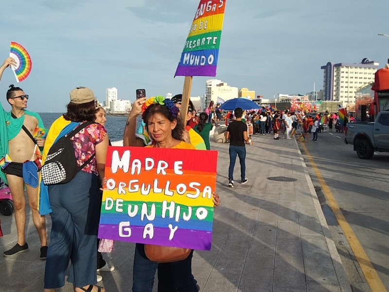 Veracruz realiza marcha del Orgullo Gay