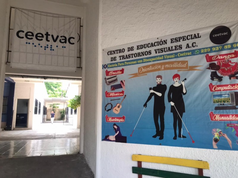 Veracruz sólo tiene una escuela para personas con discapacidad visual