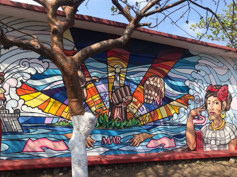 Veracruz tiene primer mural inclusivo con lenguaje de señas
