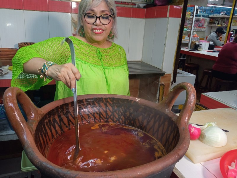 Veracruzanos festejarán el grito en familia con pozole