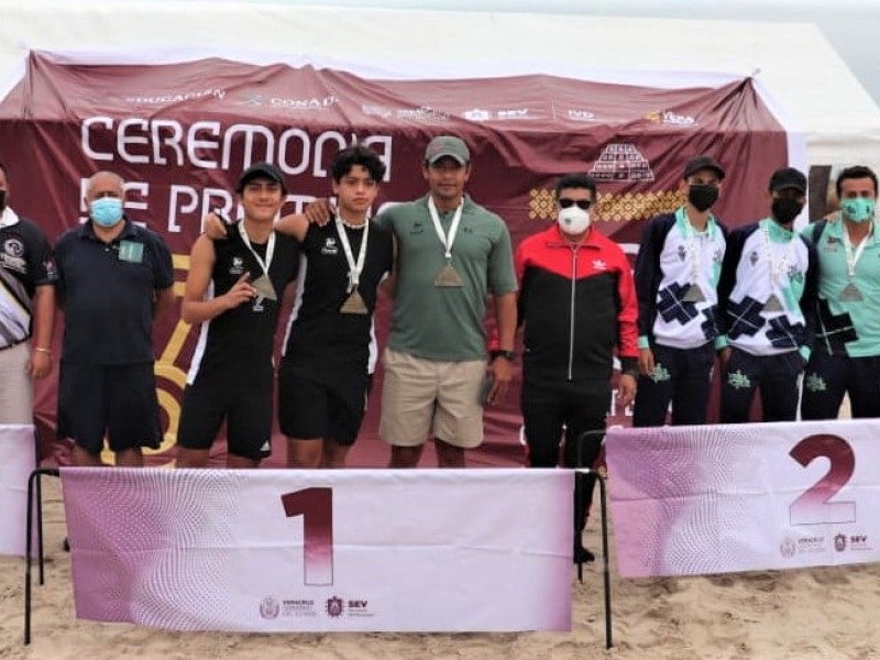 Veracruzanos se alistan para el nacional de voleibol de playa