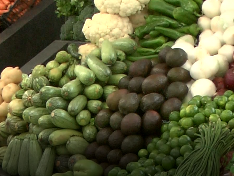 Verduras de temporada a bajo costo en Mercados Municipales