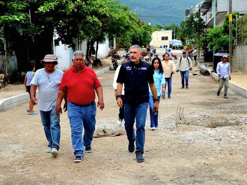 Verifica ayuntamiento avances en obras