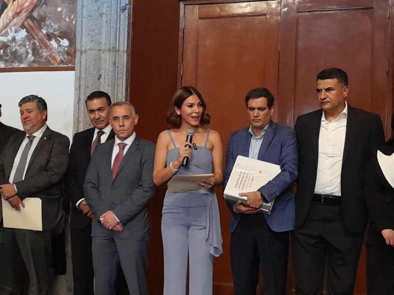 Verificación, refrendo y reemplacamiento por $900 en 2025