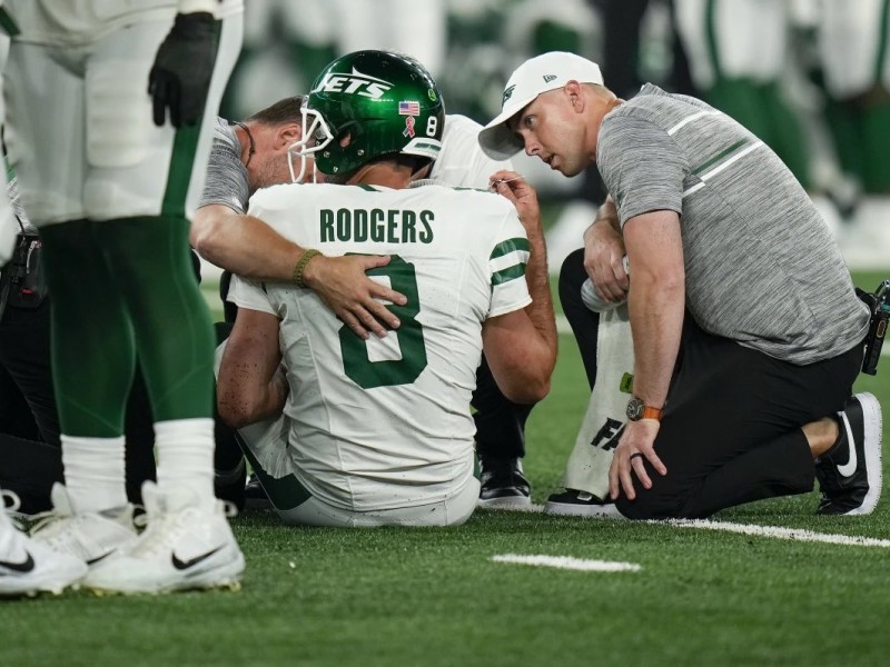 Victoria agridulce para Jets sobre Bills. Aaron Rodgers se lesionó