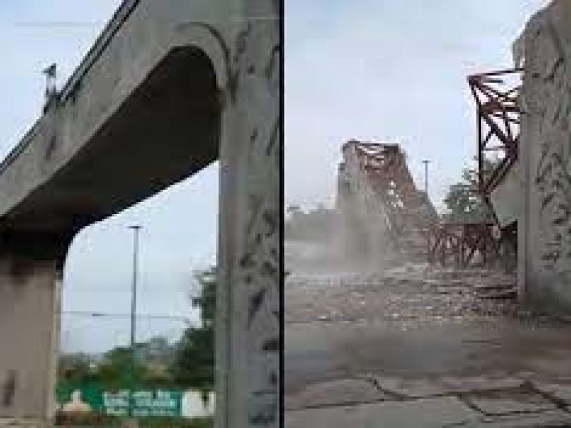 Video: Colapsa arco de bienvenida a Coatzintla, Veracruz