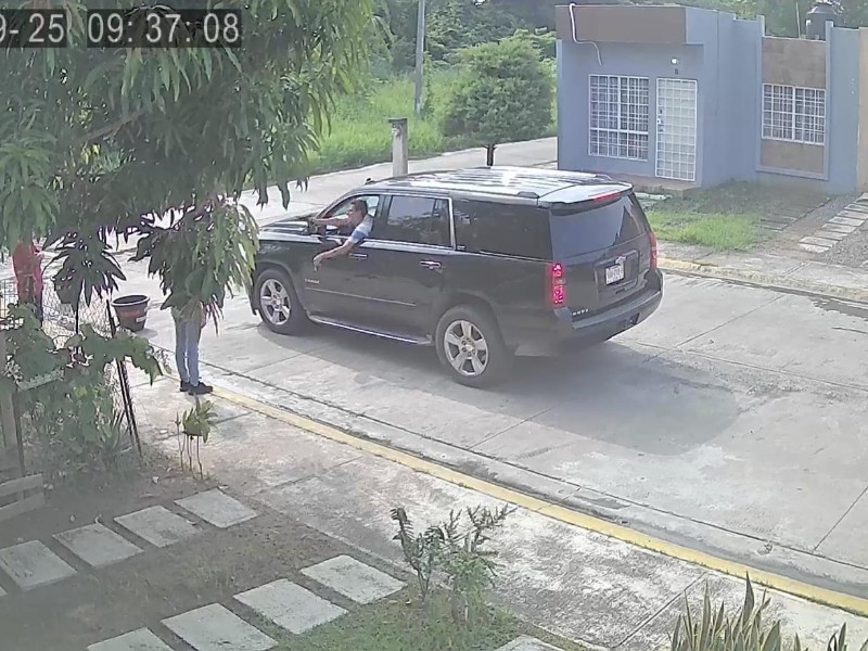 Video expone amenazas de muerte con pistola a mujeres por Antonio 