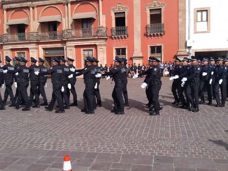 Viene otra limpia en la corporación de policía de León