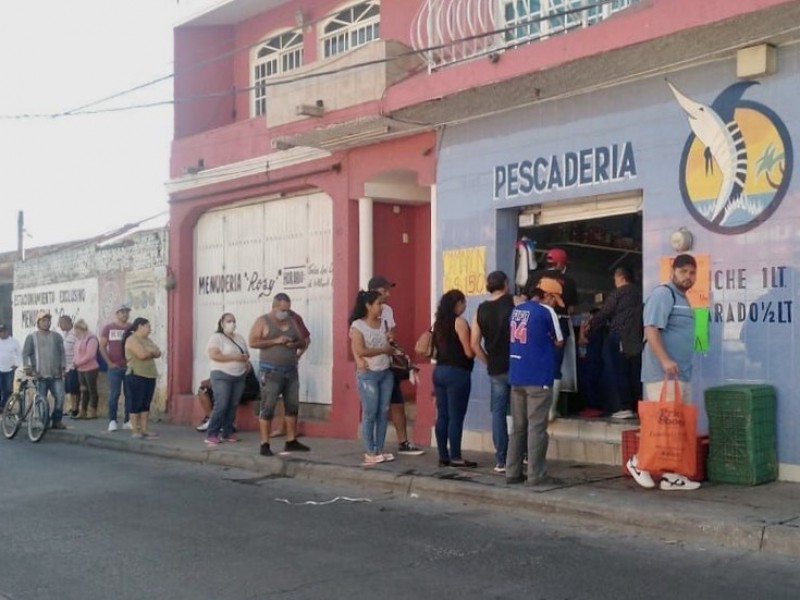 Vigila Tlajomulco medidas sanitarias en venta de productos del mar