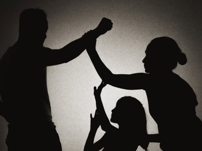Violencia intrafamiliar aumenta durante vacaciones