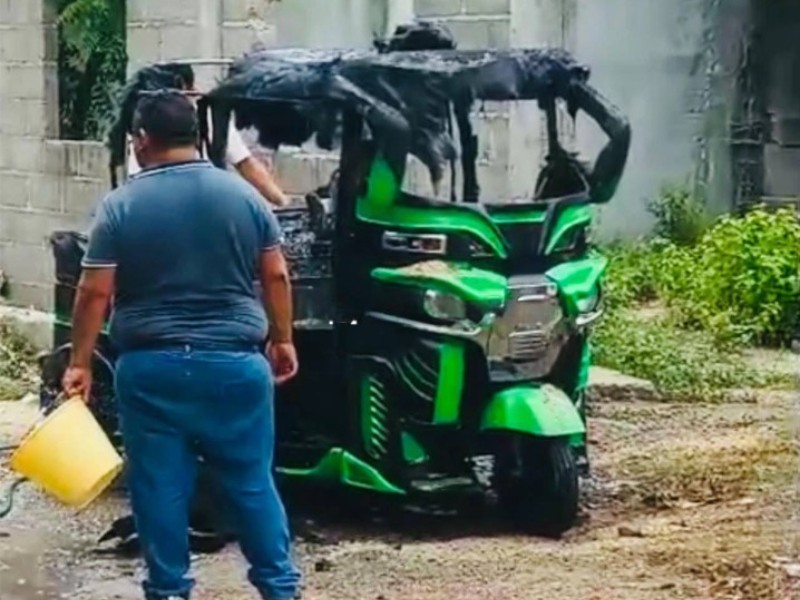 Violento ataque en Juchitán: balean e incendian mototaxi