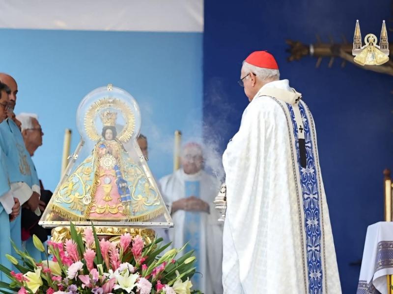 Virgen de Zapopan recibe peticiones por crisis del agua