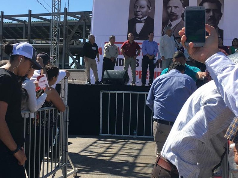 Visita AMLO San Luis.