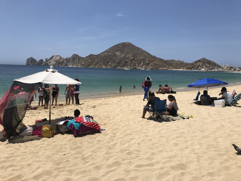 Visitantes aprueban medidas de seguridad en playas