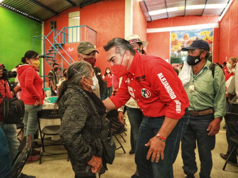 visitó Querétaro el presidente nacional del PRI