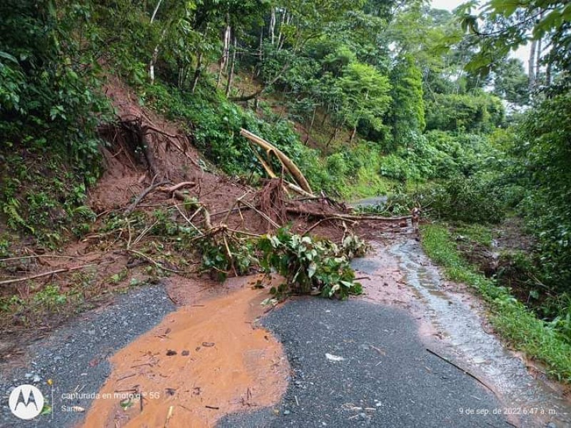 Viviendas y caminos siguen afectados por lluvias en sierra mixe-zapoteca
