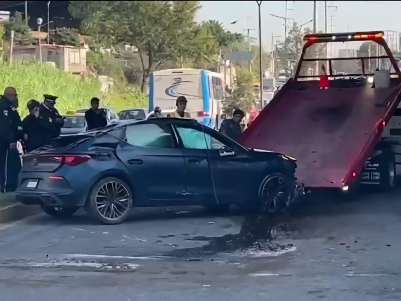 Voladura provoca tráfico en la México-Puebla