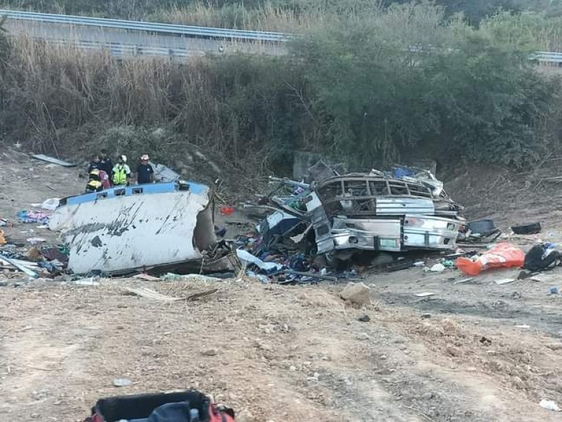 Volcadura de autobús en Compostela