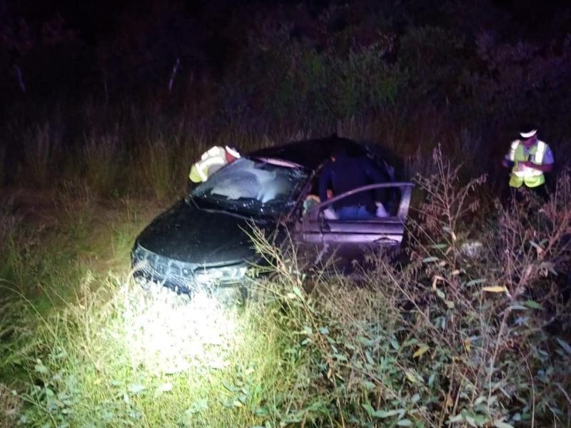 Volcadura en carretera San José del Cabo-La Paz deja dos personas lesionadas