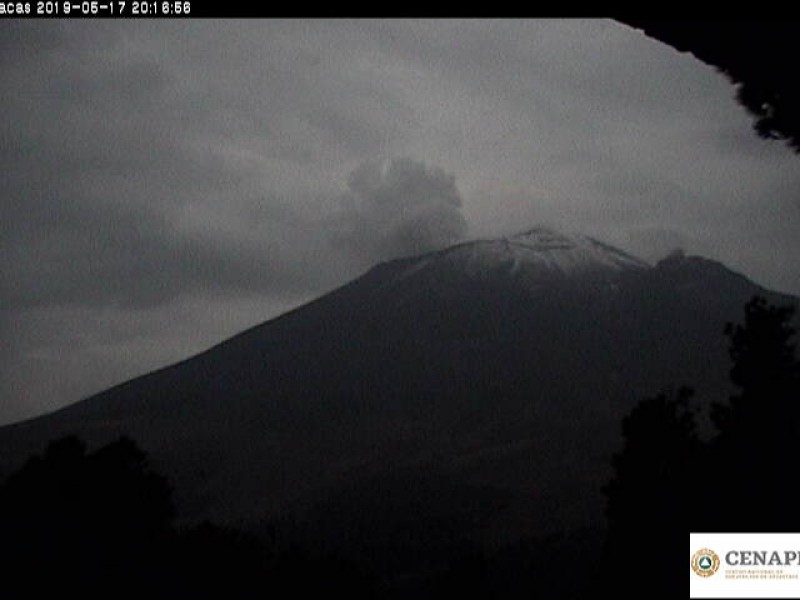Volcán Popocatépetl mantiene ligera actividad: PC Estatal