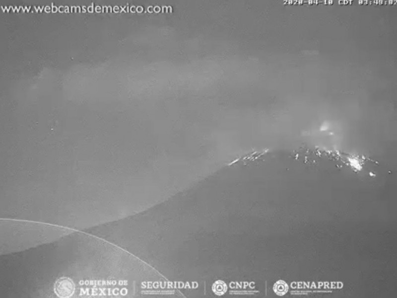 Volcán Popocatépetl presenta dos explosiones en viernes Santo