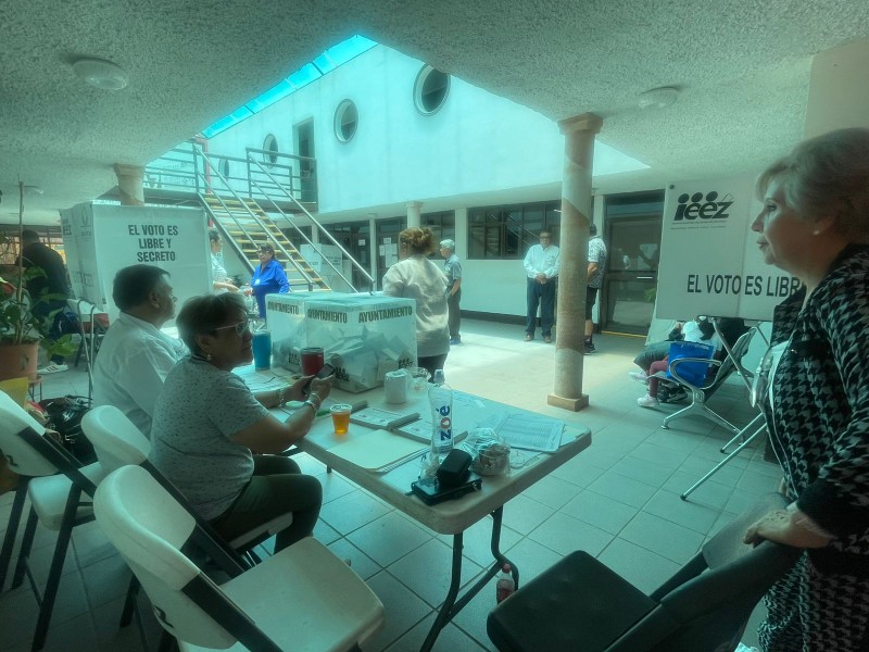 Votan agremiados del STUAZ para renovar comité sindical