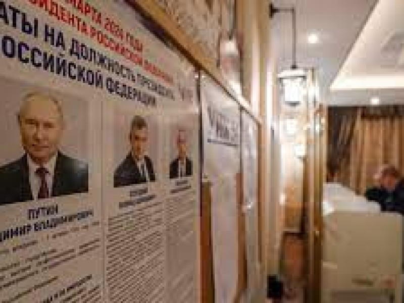 Votan en Rusia por quinta presidencia de Putin