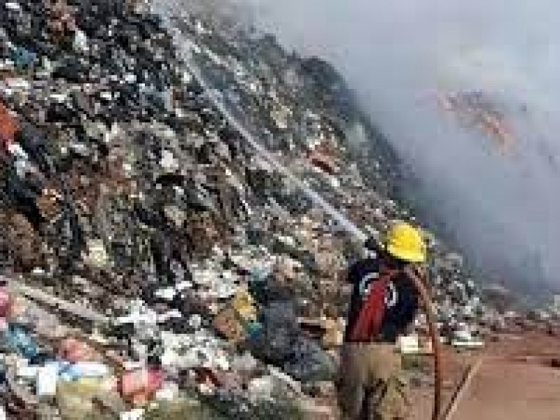 Vuelve a incendiarse basurero de Guayabitos