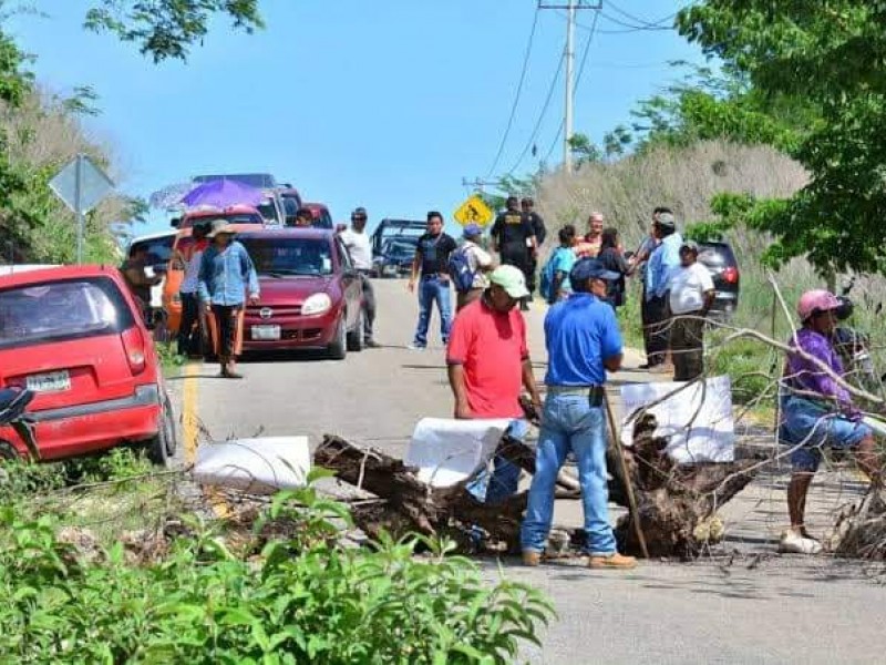 Vuelven a enfrentarse grupos campesinos en Carranza hay un herido