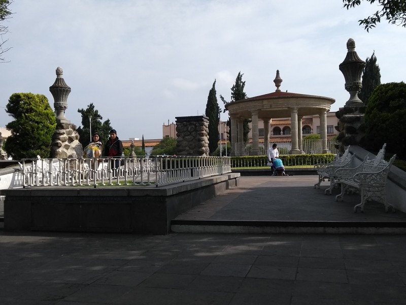 Vuelven a robar monumento en Almoloya de Juárez