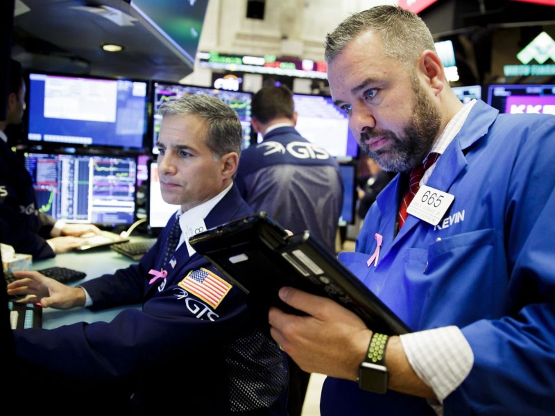 Wall Street abre en terreno mixto al inicio de operaciones