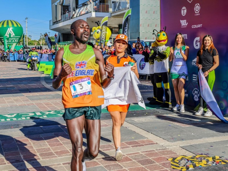 Wilfred Nyatogo domina edición 43 del Maratón León