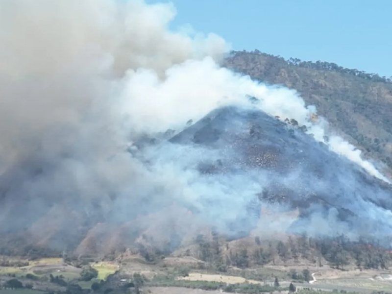 Xalisco teme inundaciones por incendio del cerro de San Juan