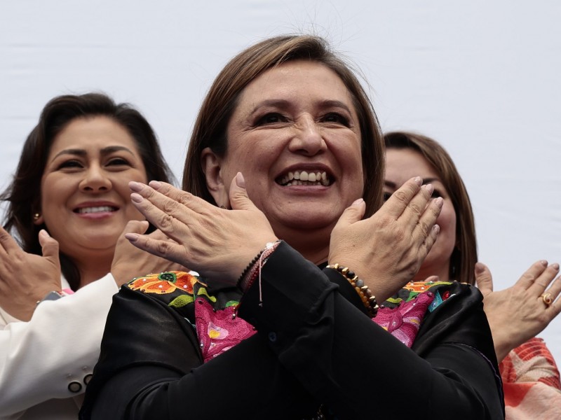 Xóchitl Gálvez presenta a su equipo de precampaña