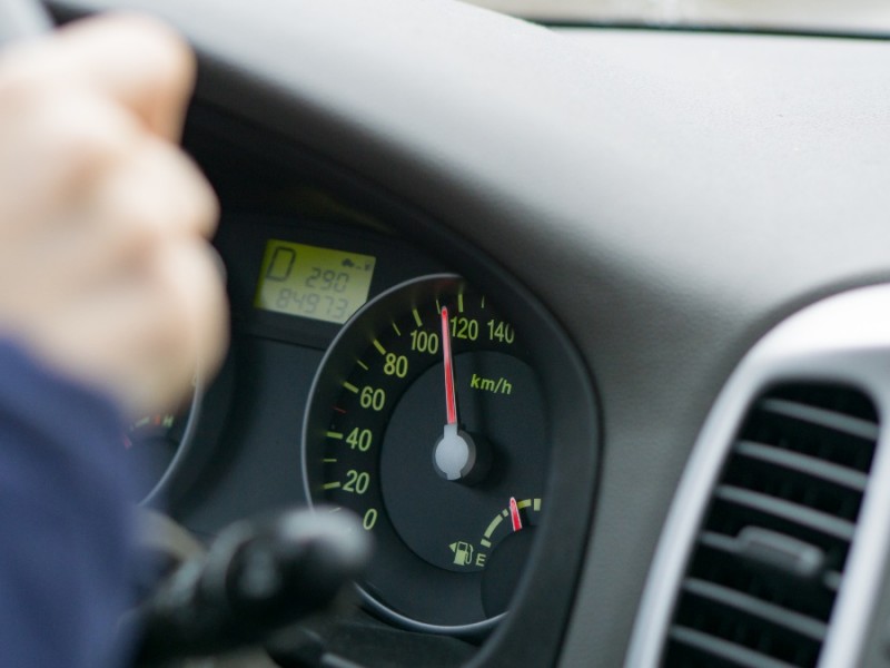 Ya aplican multas por rebasar velocidad permitida en la 57