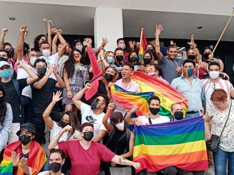 Ya pueden parejas LGBT acudir a casarse a Registro Civil