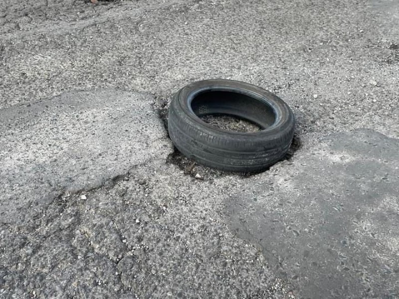 Ya puedes reclamar daños a tu vehículo por baches