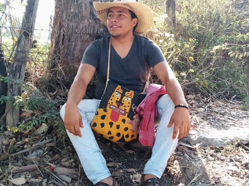 Yanqui Kothan de 23 años, normalista asesinado por estatales