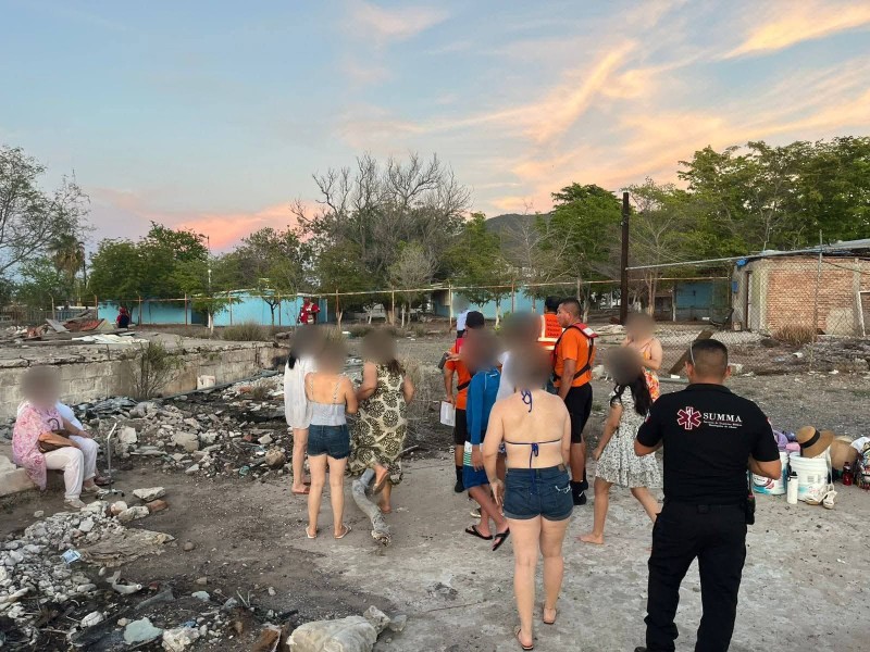 Yate se vuelca con 11 personas a bordo en Topolobampo; cuatro lesionados