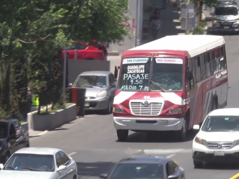 Zacatecanos inconformes con aumento al transporte público