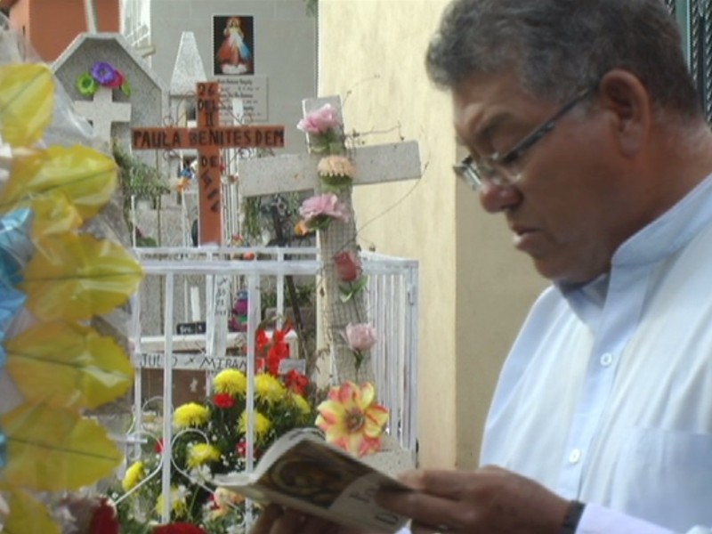 Zacatecas recuerda a sus muertos con devoción